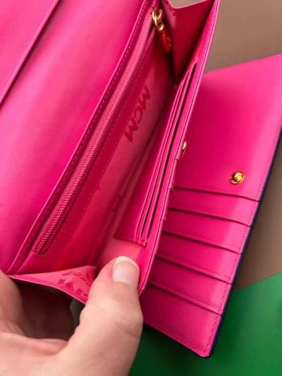 🐣 MCM Purple Saffiano Leather Flap Wallet - Picture 5 of 12